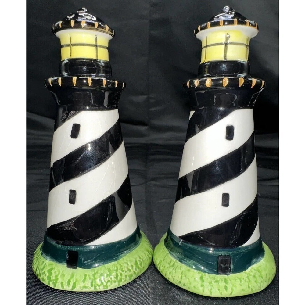 Sakura Porcelain 5'' Salt & Pepper Shaker Set LIGHTHOUSE Shape Black White Paint